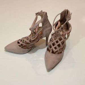 👋 Sale 😻 Pink faux suede strappy heel